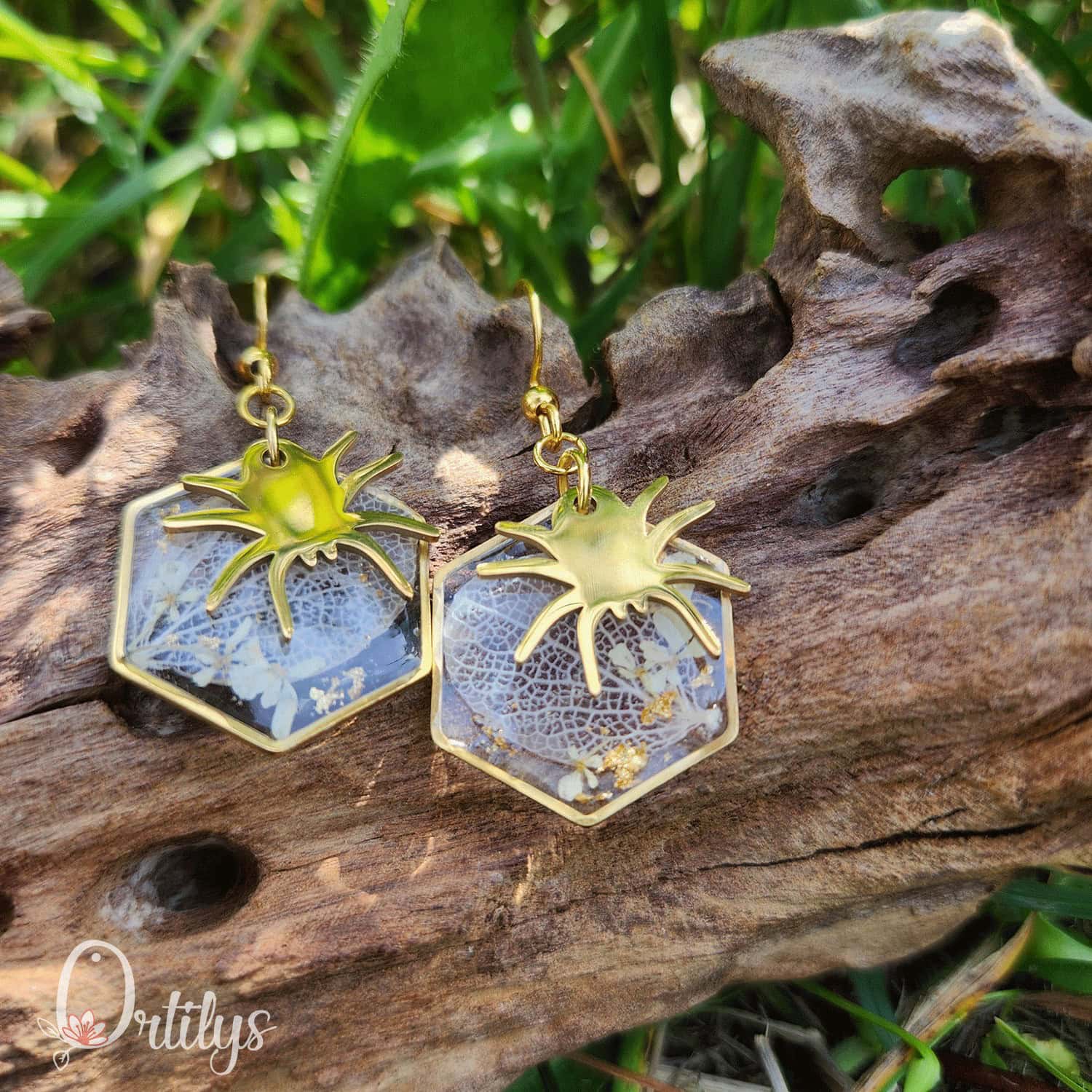 COLLECTION HALLOWEEN 👻 Boucles d'oreilles Araignée or – Image 8