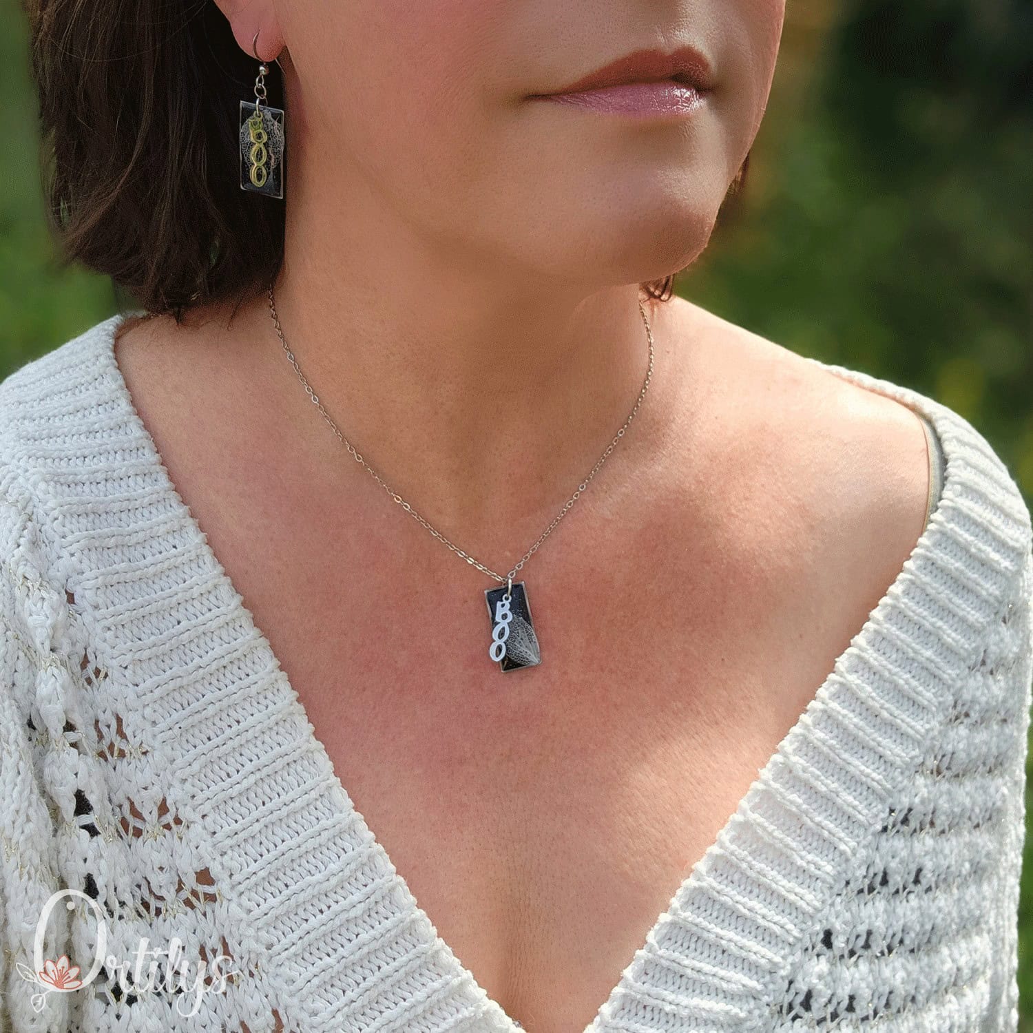 COLLECTION HALLOWEEN 👻 Boucles d'oreilles Boo or ou argent – Image 4