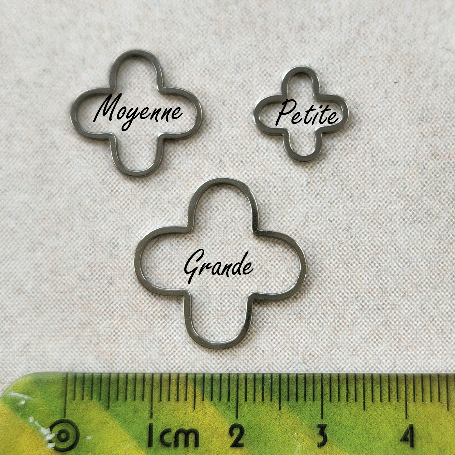 Collier croix TRINITÉ personnalisable – Image 7